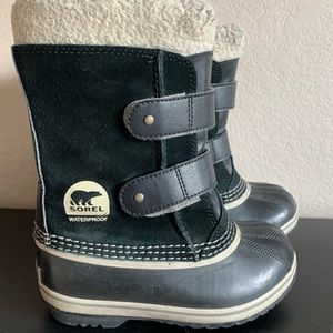 Girls Sorel snow boots